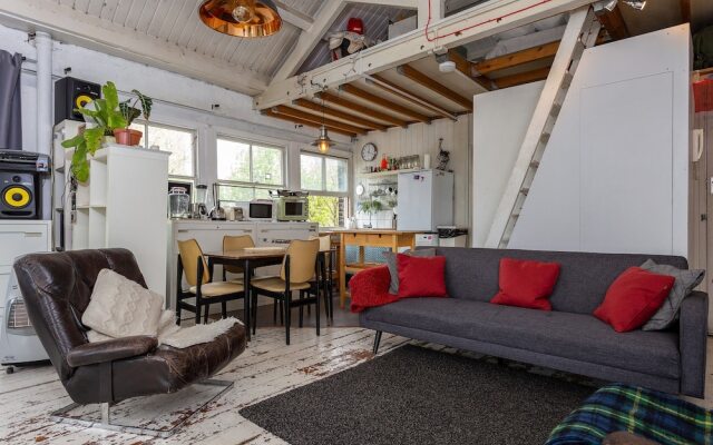 Top Floor Loft Flat in Clerkenwell