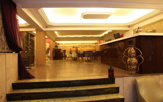 Lucid Otel