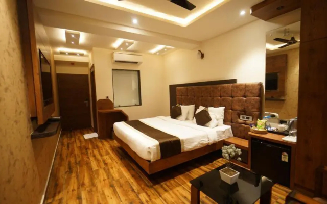 Hotel Emperio Grand