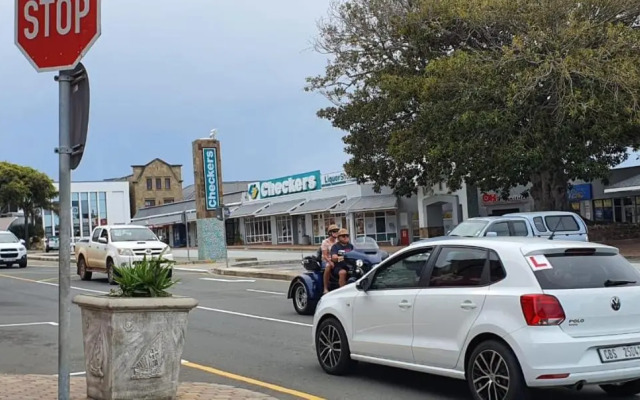 TinyApartment@Mosselbay - Entire 1 Bedroom Apartment Mossel Bay Central