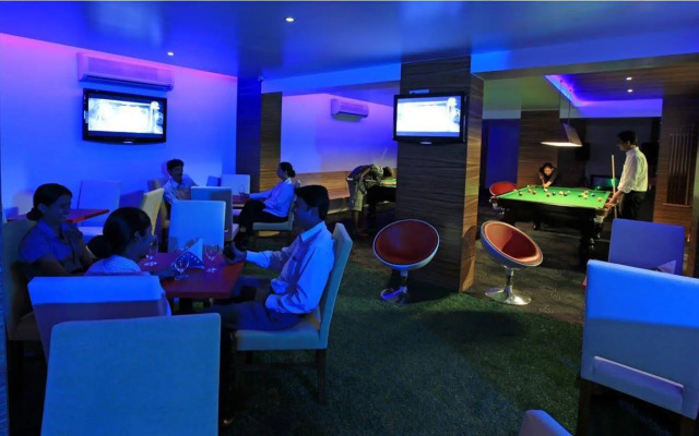 Le Royale Residency
