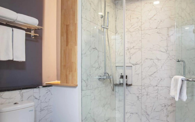 THE 1O1 Jakarta Airport CBC