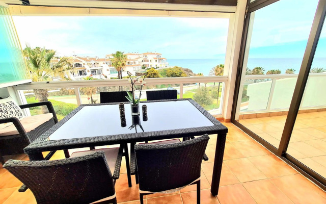 SunRise Sea Views Eco Apartment With Swimming Pool