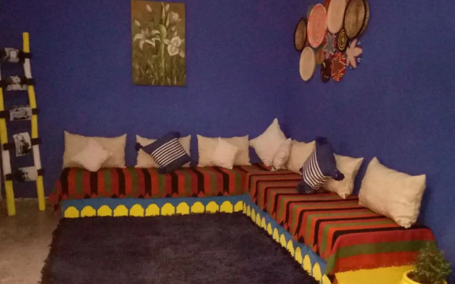 Tonarouze House