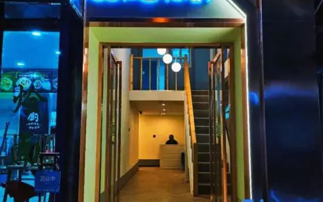 Taihua Lotus House B&B