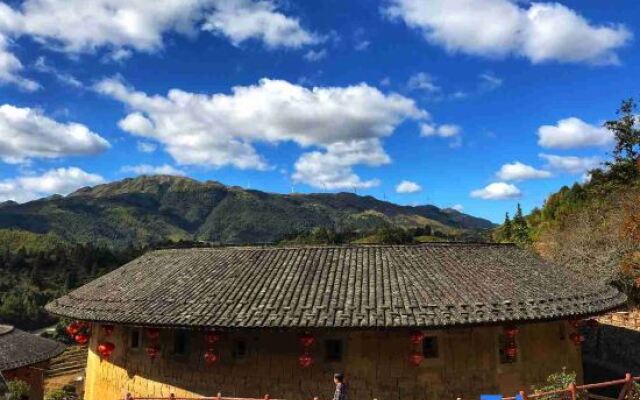 Tulou Viewing Platform Inn