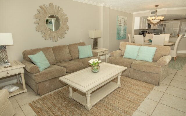 Inlet Reef 403 2 Bedroom Condo by RedAwning