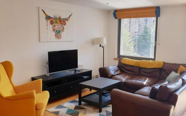 ALTIDO Alluring 3BR apt near the centre with parking