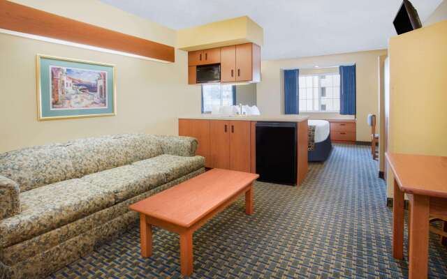 Microtel Inn & Suites by Wyndham Leesburg/Mt Dora