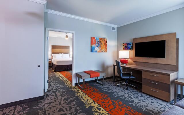 Holiday Inn Houston NE - Bush Airport Area by IHG