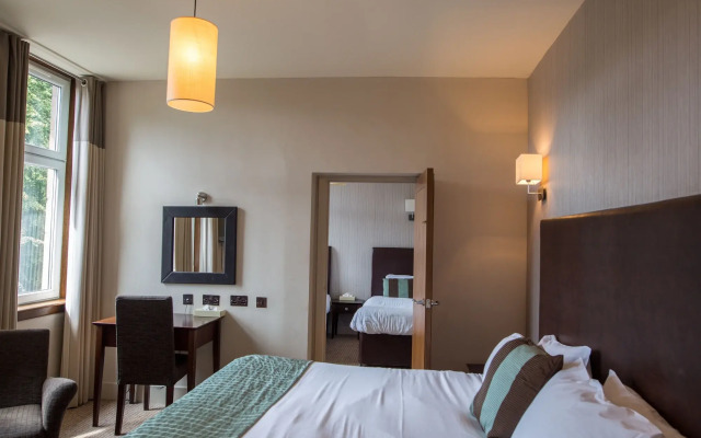 Rosslea Hall Hotel