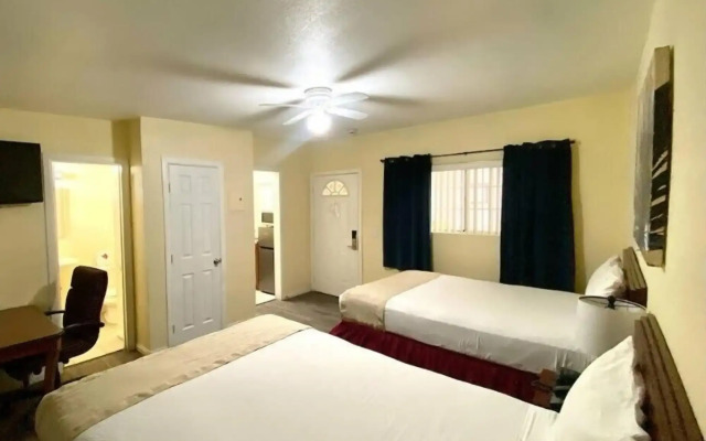 Europa Inn & Suites