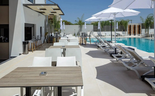 Sapphire Blue Suites