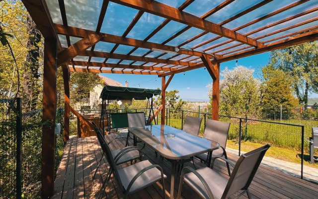 Silver Bungalow