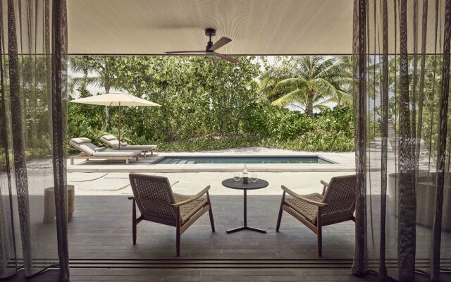 Patina Maldives, Fari Islands