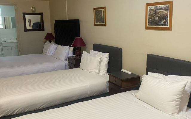 The Macquarie Hotel
