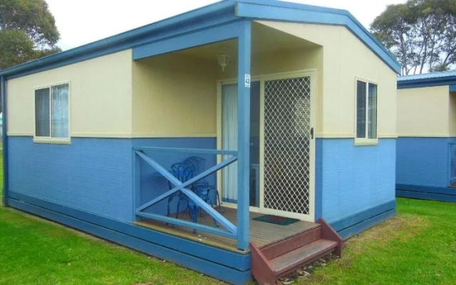 Waters Edge Holiday Park