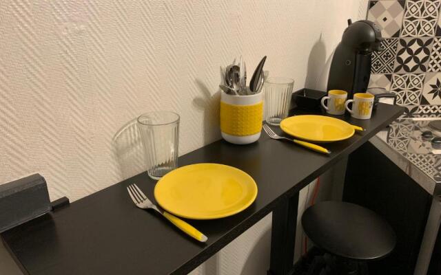 Amiens Room