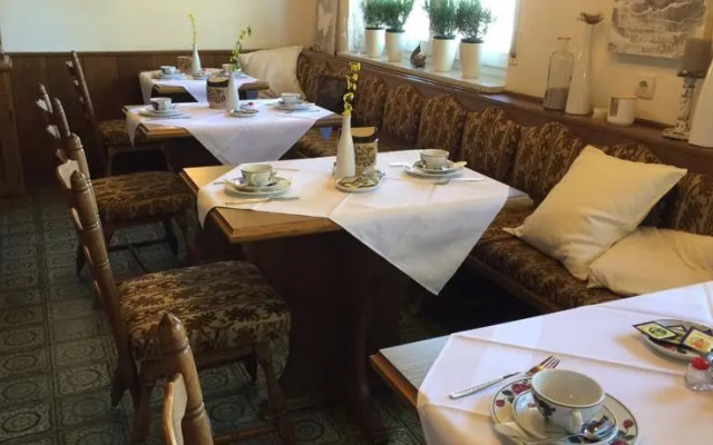 Pension am Faakersee / Haus Schalli