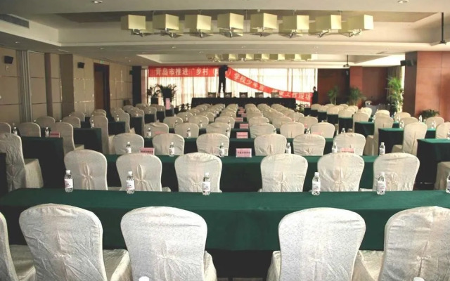 Hongcheng Yuehai Hotel - Qingdao