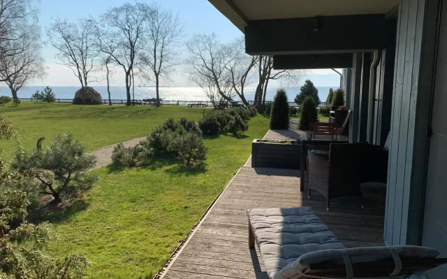 Lagoon-view apartment in Preila