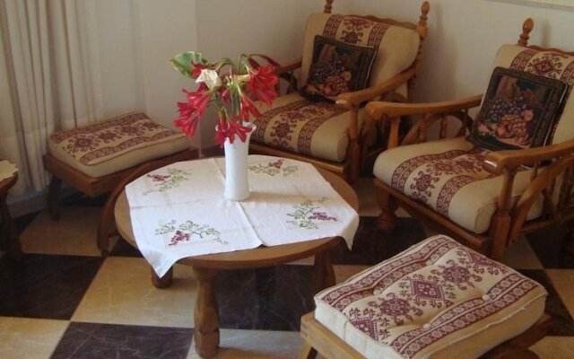Aparthotel Athina