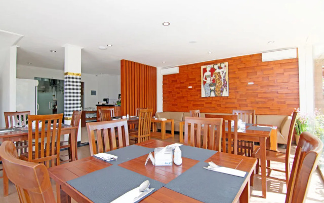 Airy Seminyak Dewi Saraswati Tiga 53 Kuta Bali