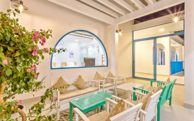 Santorin HoiAn Villa