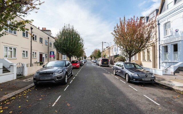 Stylish Fulham Home close to the River Thames