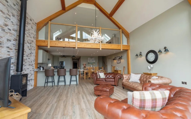 Valley View Luxury Lodges Gamekeepers 4 Bedroomed