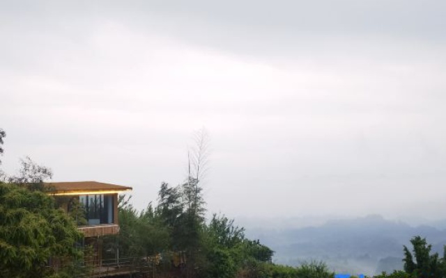 Xiuning Mountain Villa