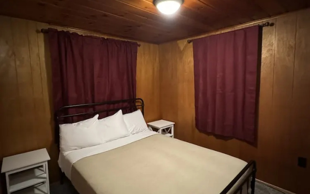 Crest Lodge Historic Mountain Inn