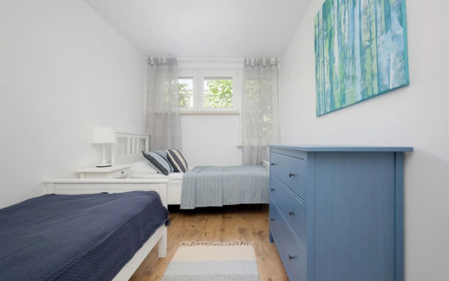 Cozy Two-bedroom Apartment by Renters