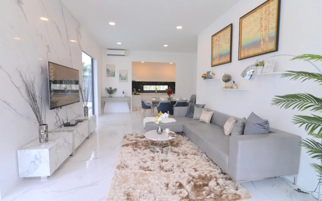 Villa with Shared Pool in Central Pattaya - Palmc15