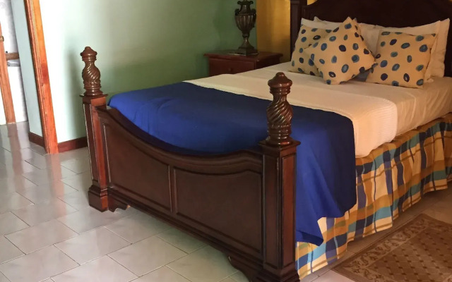 Rayon Hotel