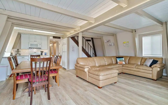 Ocean View Fun Deck Steps To Sandy Beach