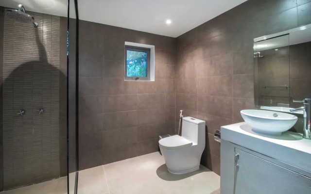 Beachfront Pool Villa Seaview V231