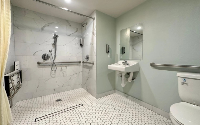 Express Inn & Suites