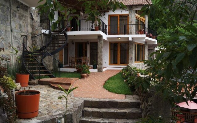 Atitlan Villas Qanajuyu