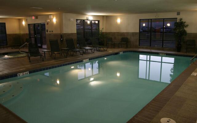 Hampton Inn & Suites New Castle