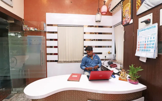OYO 8238 Bangla