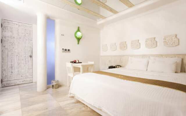 M Hotel