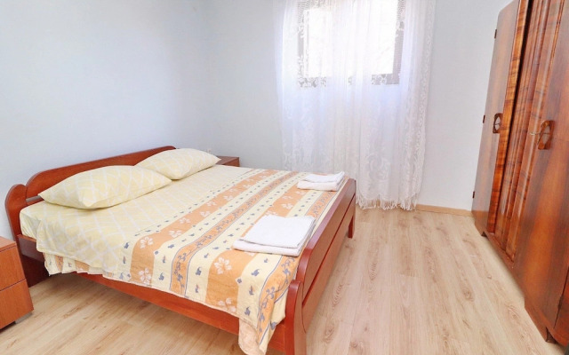 Peaceful Holiday House Senija