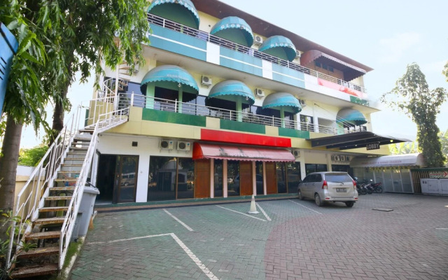Airy Syariah Bandara Juanda Raya 22 Sidoarjo