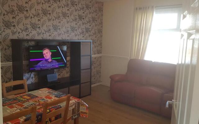 Ardrossan 2 Bedroom Flat