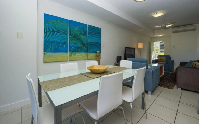 Beachside Apartment 10