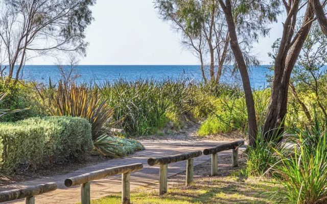 98 Steps To The Beach