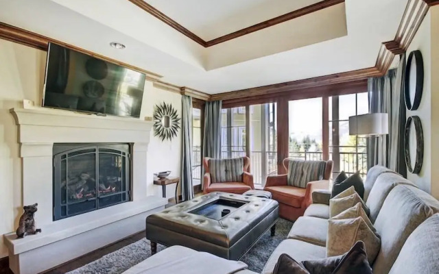 Vail Ritz-carlton 3 Bedroom Residence in Lionshead Village