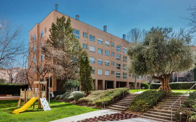 Los Castaños Design Apartments in Conde Orgaz Area