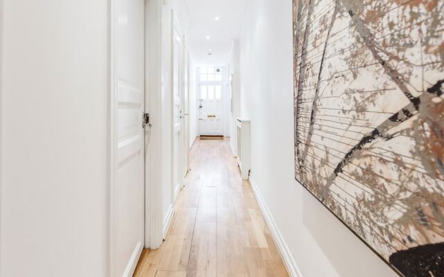 Earls Court Road Apartments